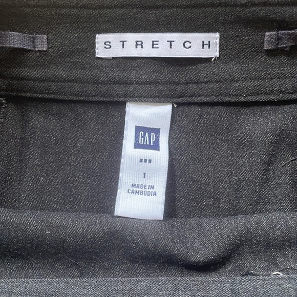 Stretchy charcoal gray skirt from gap factory - Picture 3 of 3